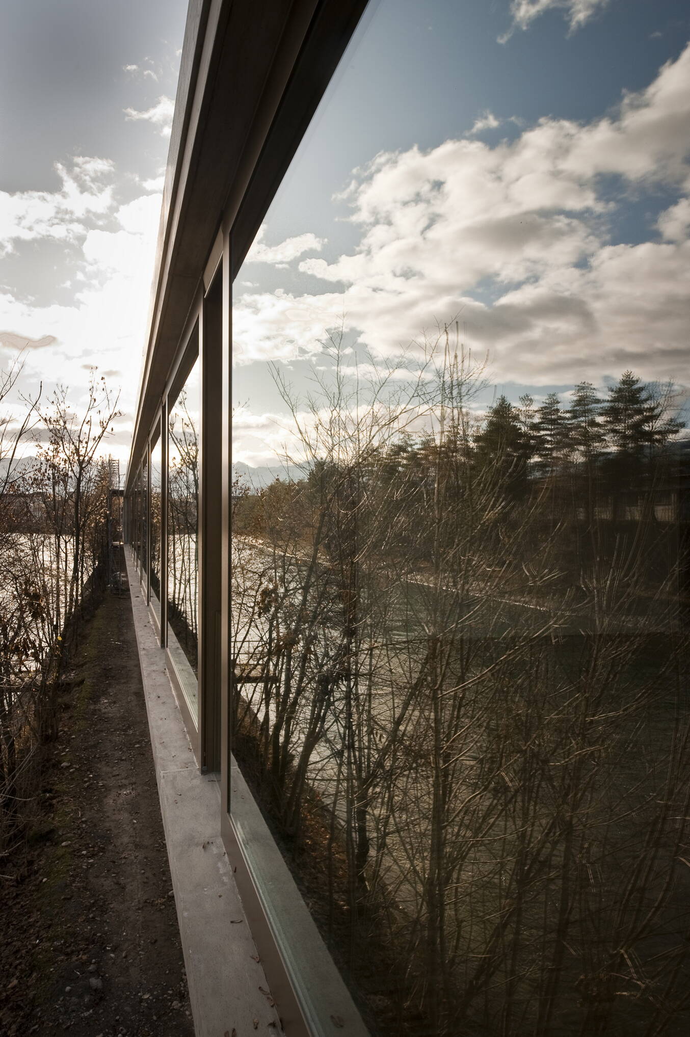 2009-ruag_isf-fenster-1.jpg